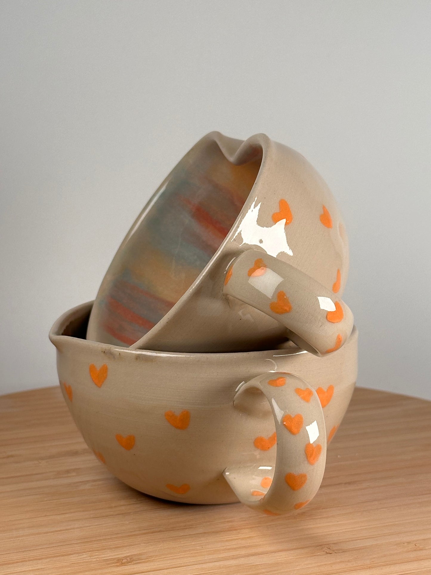 Herztasse mit Herzen