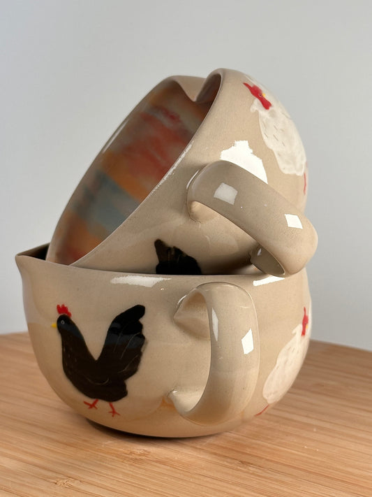 Herztasse mit vielen Hühnern