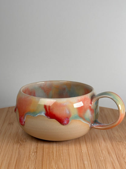 Kugelige Tasse